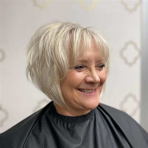 short bobs for fine hair over 60